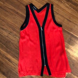 Trouve blouse w/ adjustable zipper detail. Size xs